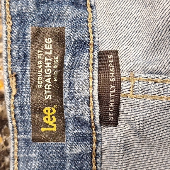 Q women's Lee straight leg stretch slimming plus size jeans 16 - Picture 4 of 5